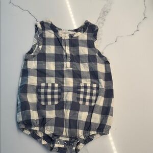 PEHR Pristine gingham Romper Checkmate French Blue 12-18 mo (ask matching hat)